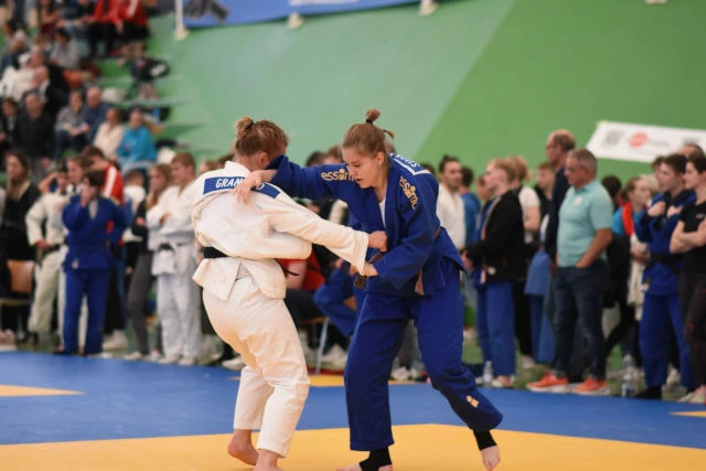 Picture of two women fighting at Copenhagen Open